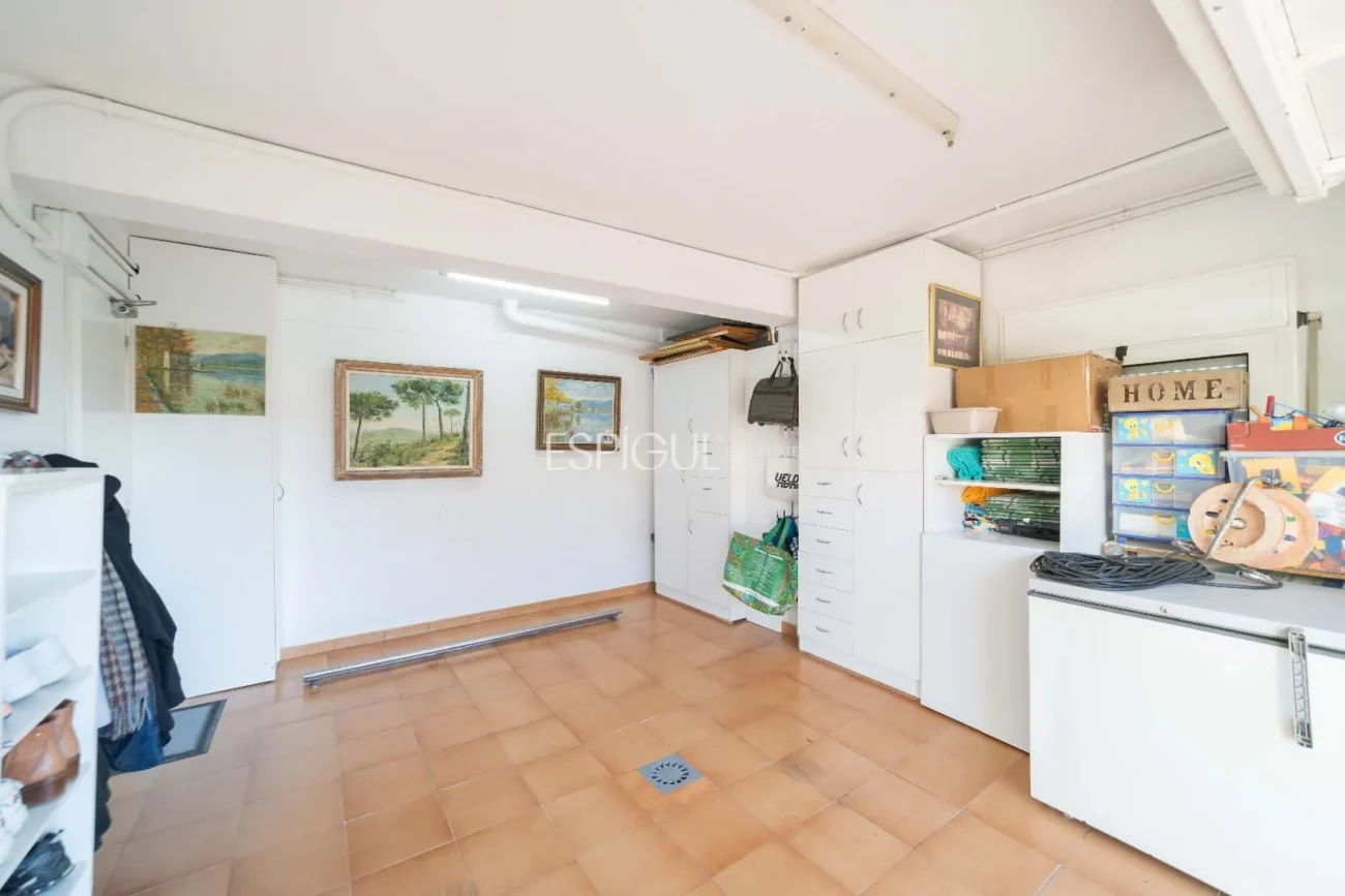 Casa Unifamiliar de 339 m² en Zona Tranquila de Banyoles