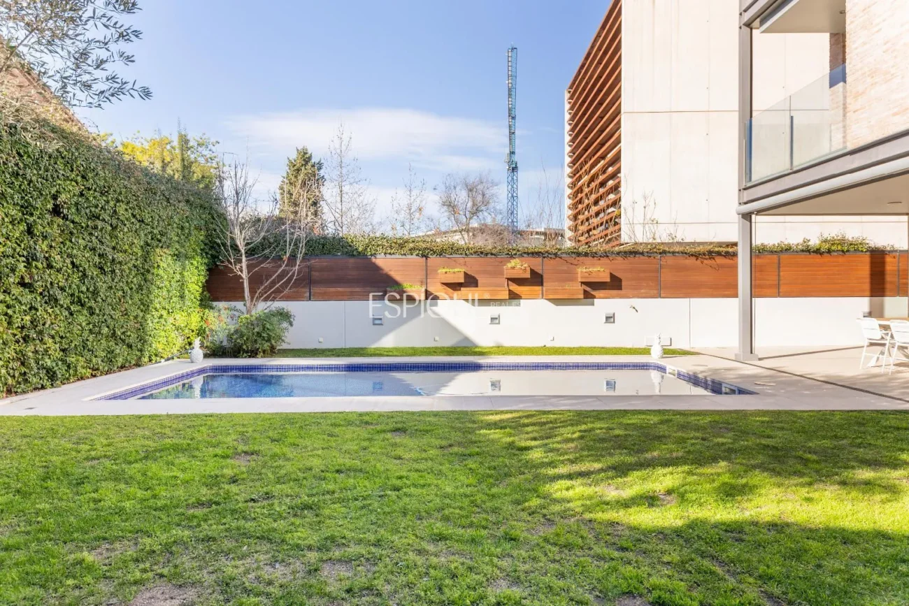 Villa for Sale in Arxiu, Sant Cugat Del Vallés