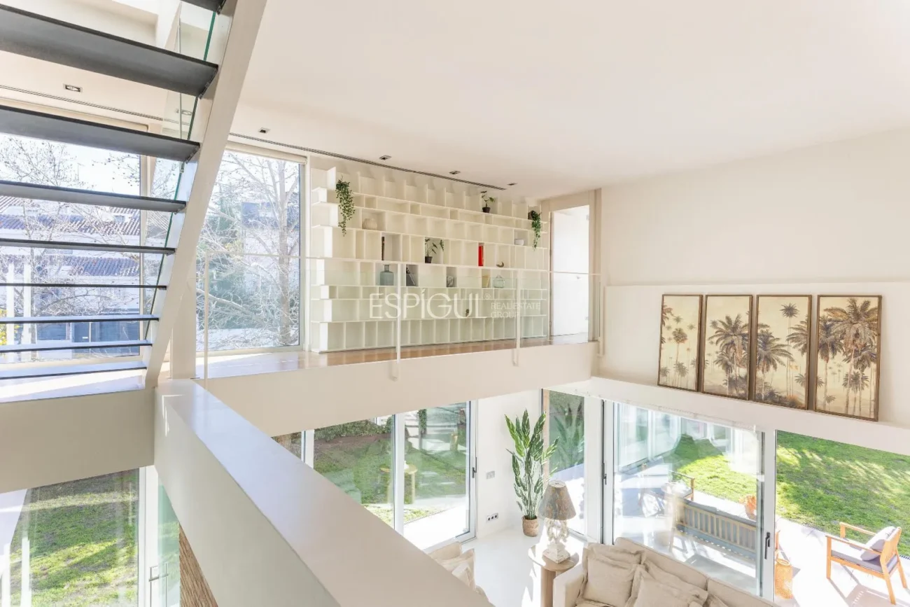 Villa for Sale in Arxiu, Sant Cugat Del Vallés