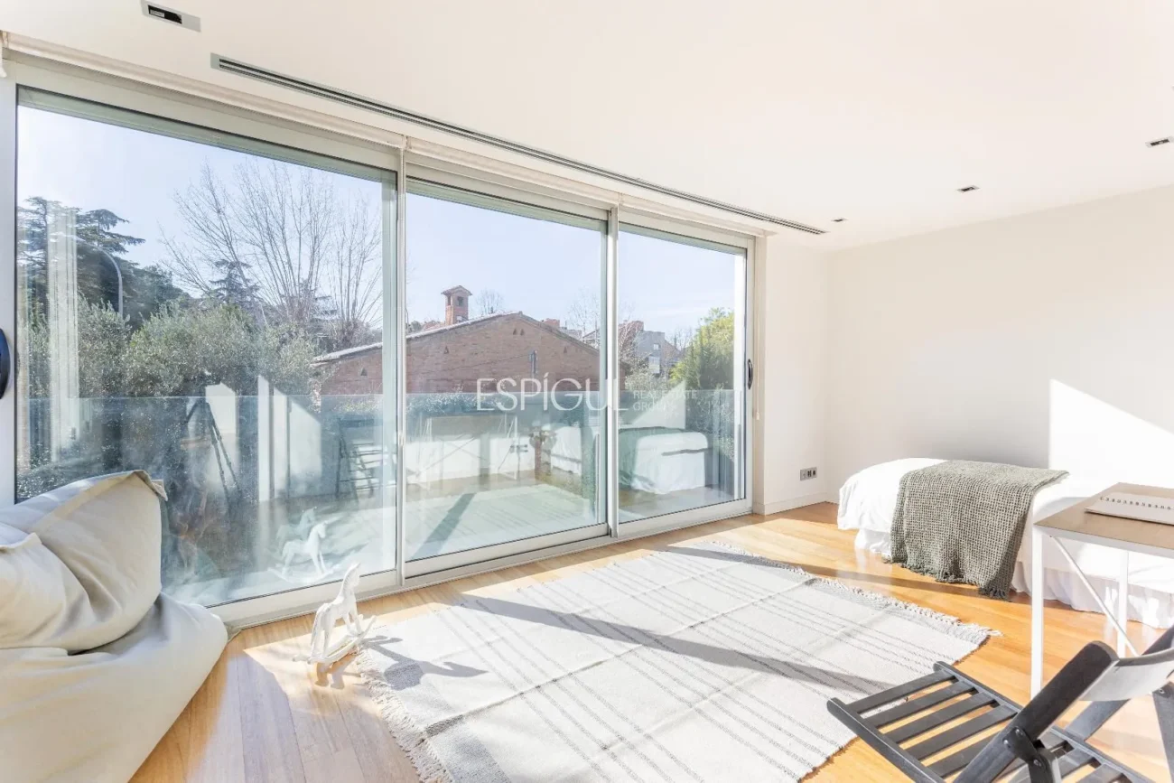 Villa for Sale in Arxiu, Sant Cugat Del Vallés
