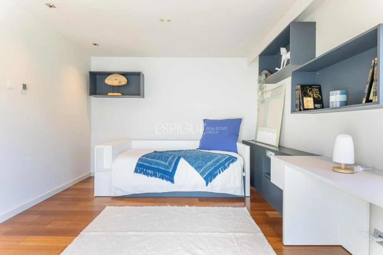 Villa for Sale in Arxiu, Sant Cugat Del Vallés