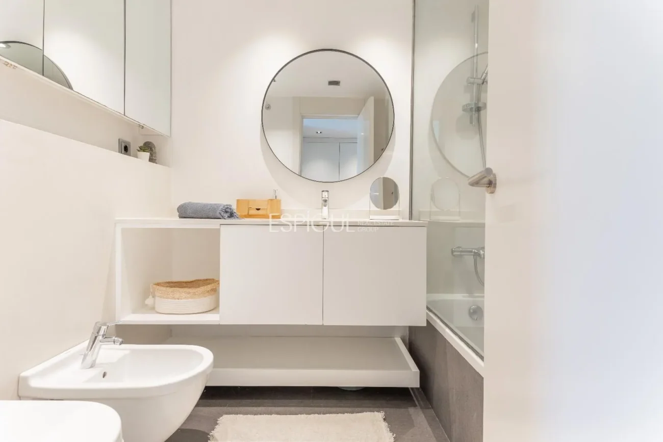 Villa for Sale in Arxiu, Sant Cugat Del Vallés