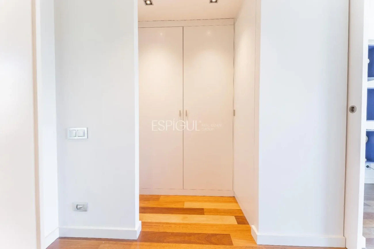 Villa for Sale in Arxiu, Sant Cugat Del Vallés