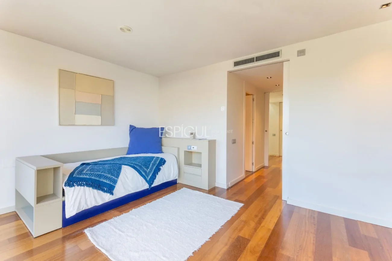 Villa for Sale in Arxiu, Sant Cugat Del Vallés