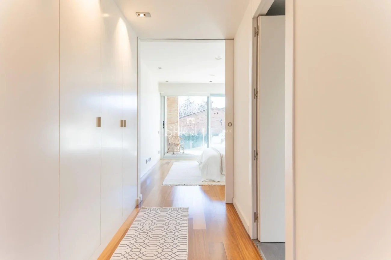 Villa for Sale in Arxiu, Sant Cugat Del Vallés