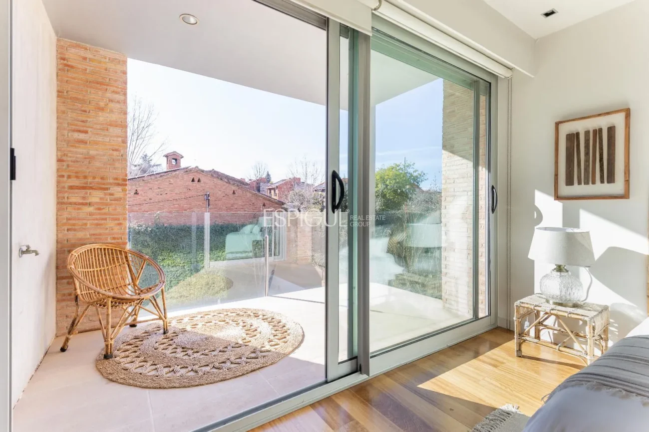 Villa for Sale in Arxiu, Sant Cugat Del Vallés