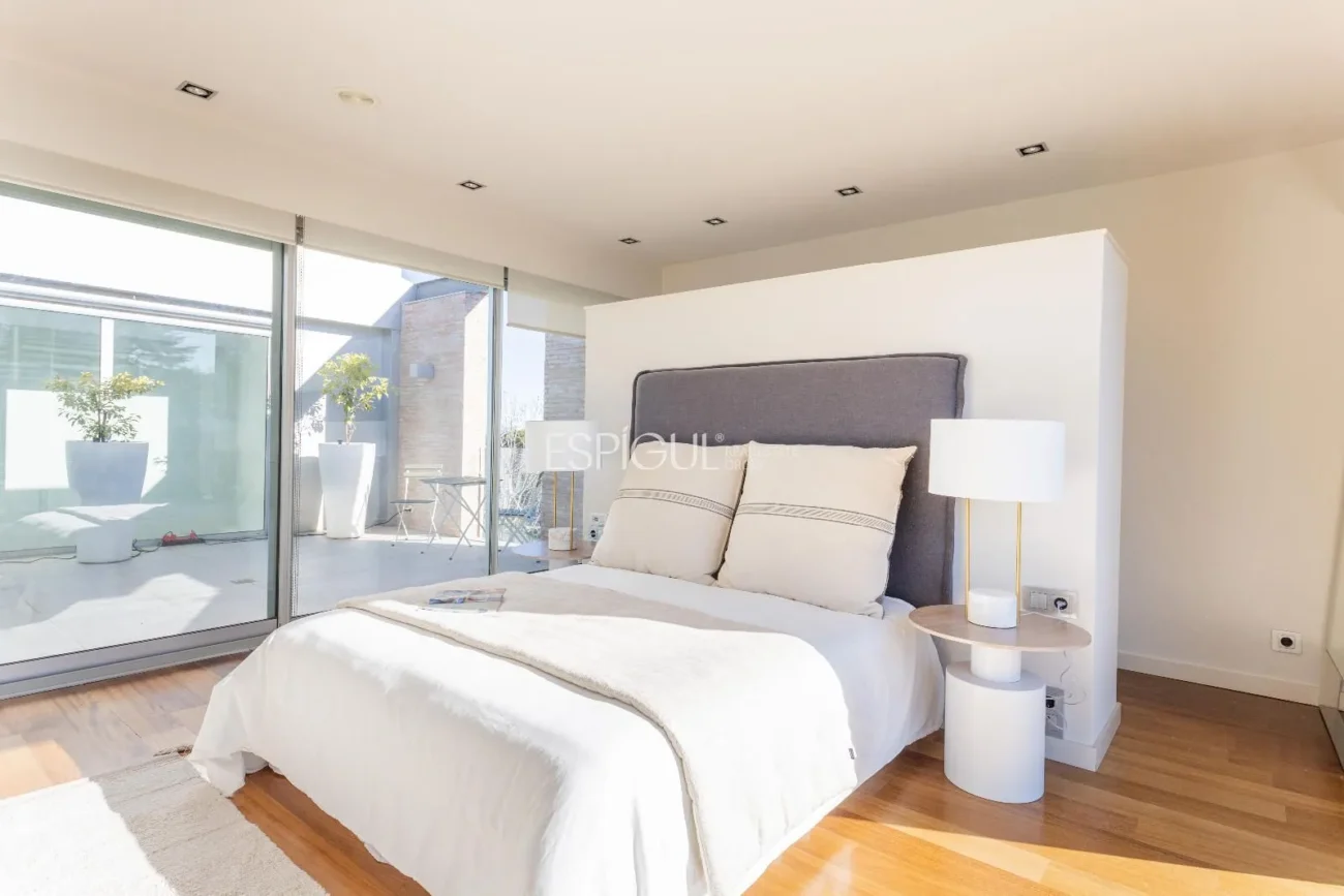 Villa for Sale in Arxiu, Sant Cugat Del Vallés
