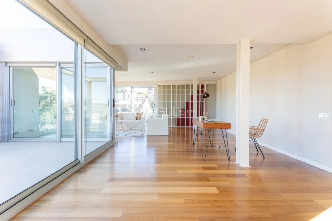 Villa for Sale in Arxiu, Sant Cugat Del Vallés
