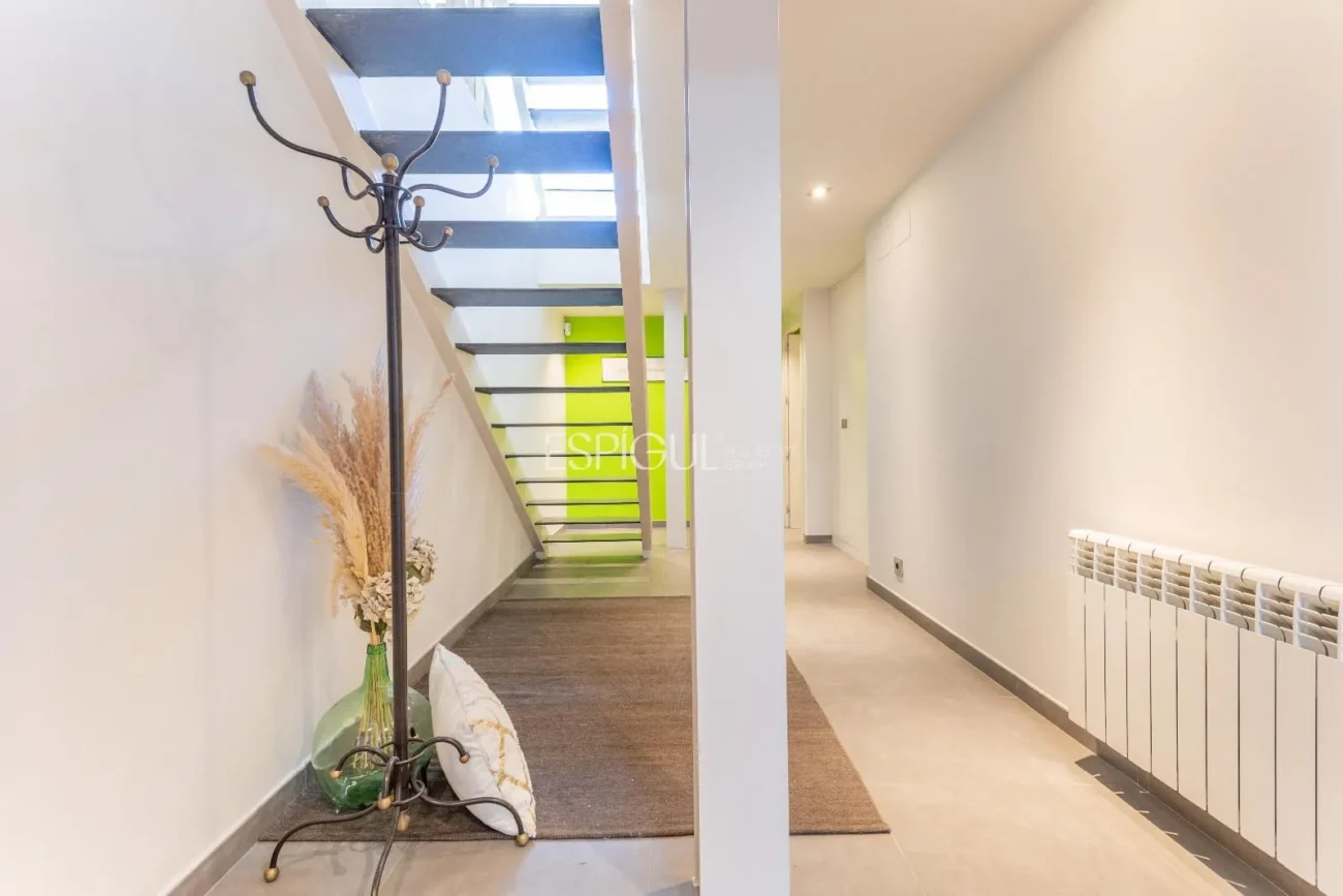 Villa for Sale in Arxiu, Sant Cugat Del Vallés