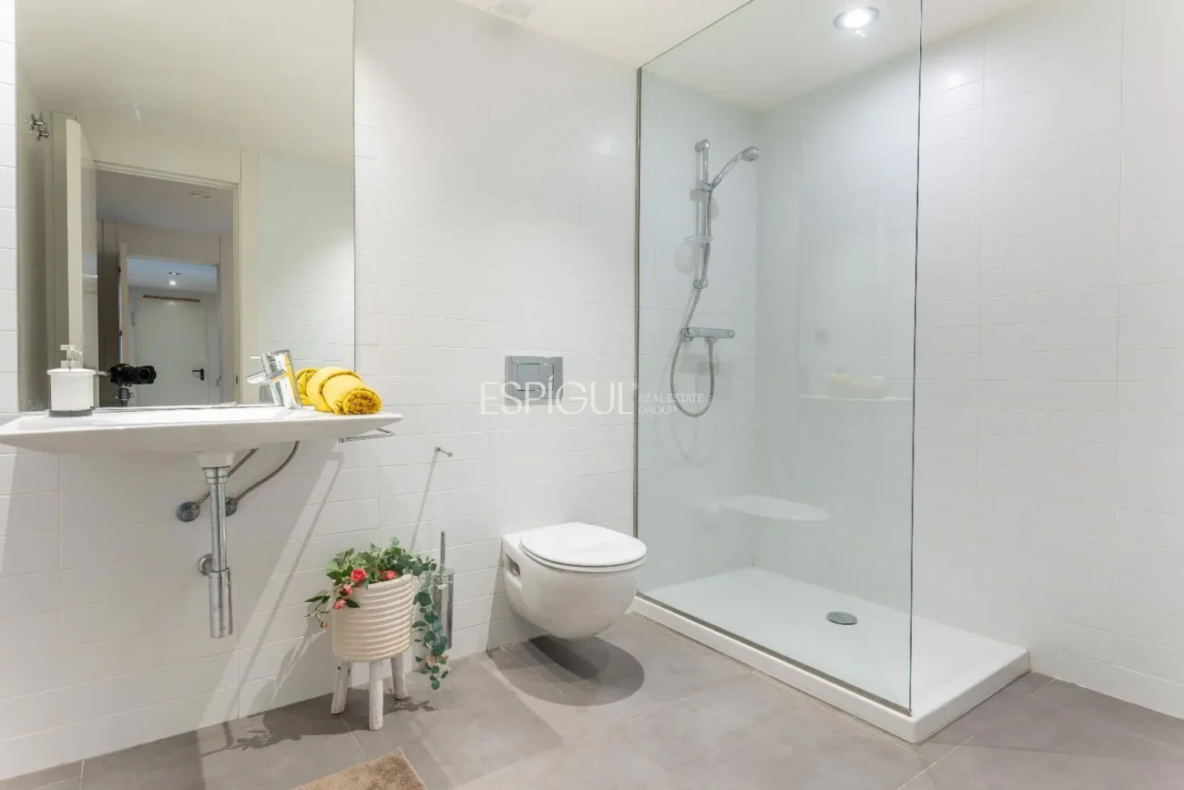 Villa for Sale in Arxiu, Sant Cugat Del Vallés