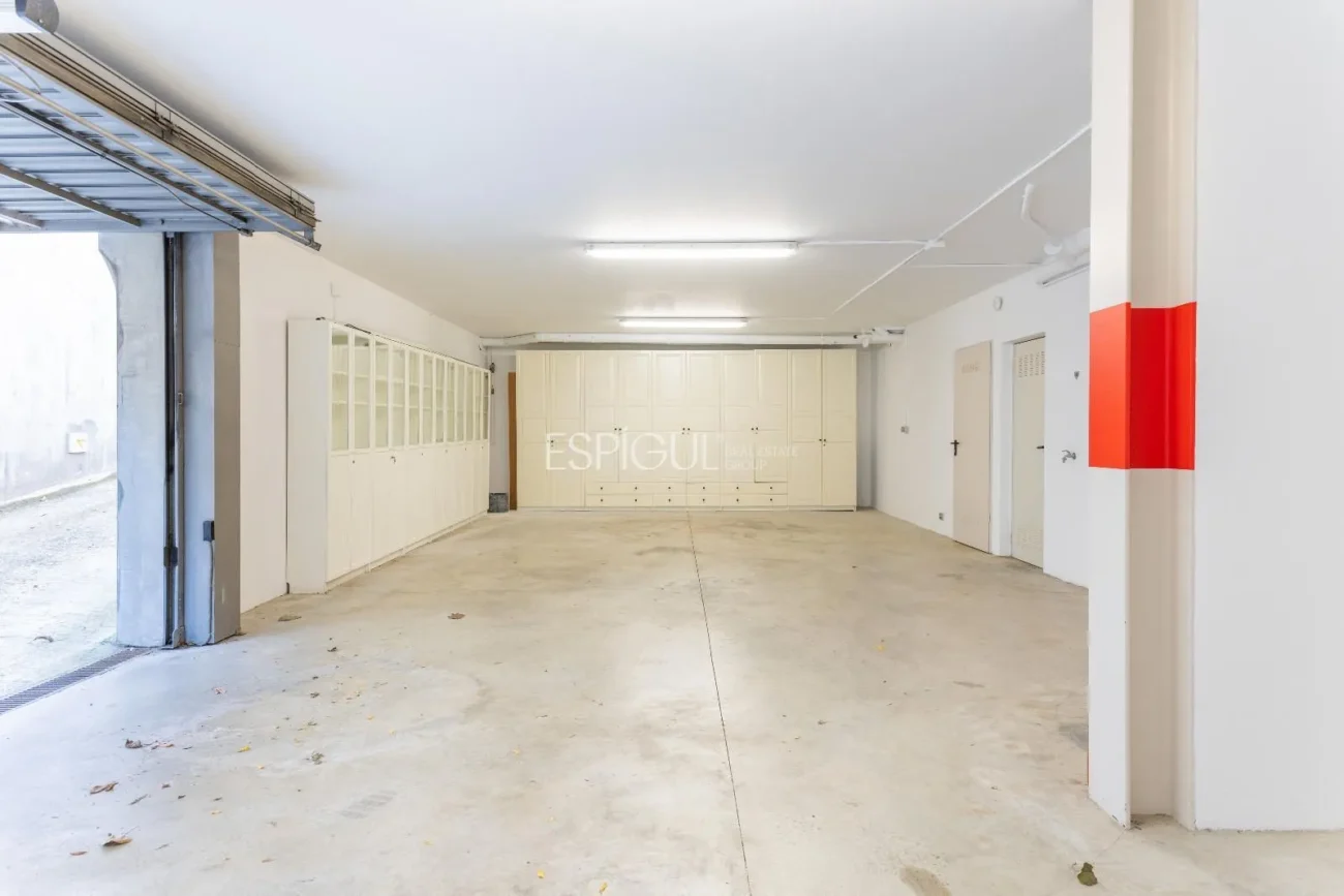 Villa for Sale in Arxiu, Sant Cugat Del Vallés