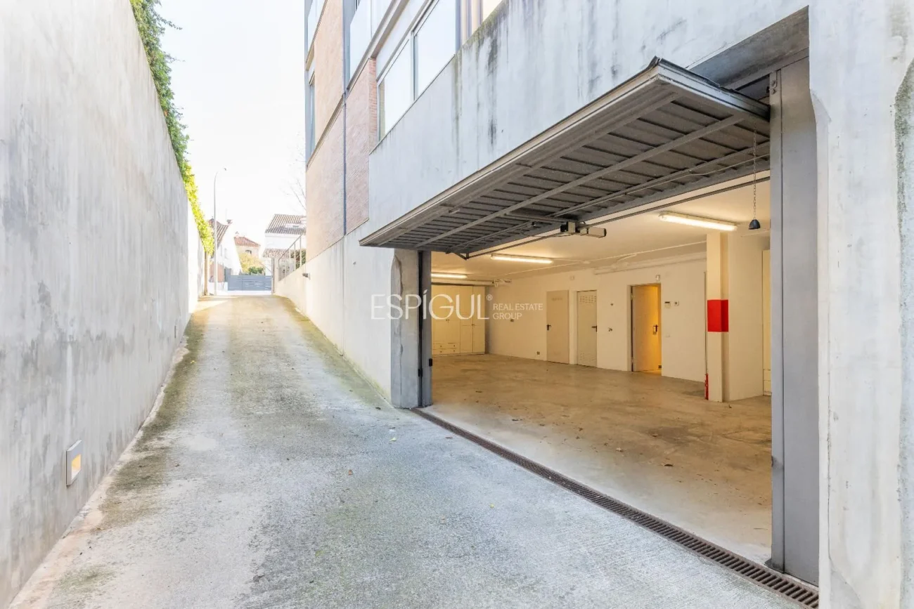 Villa for Sale in Arxiu, Sant Cugat Del Vallés