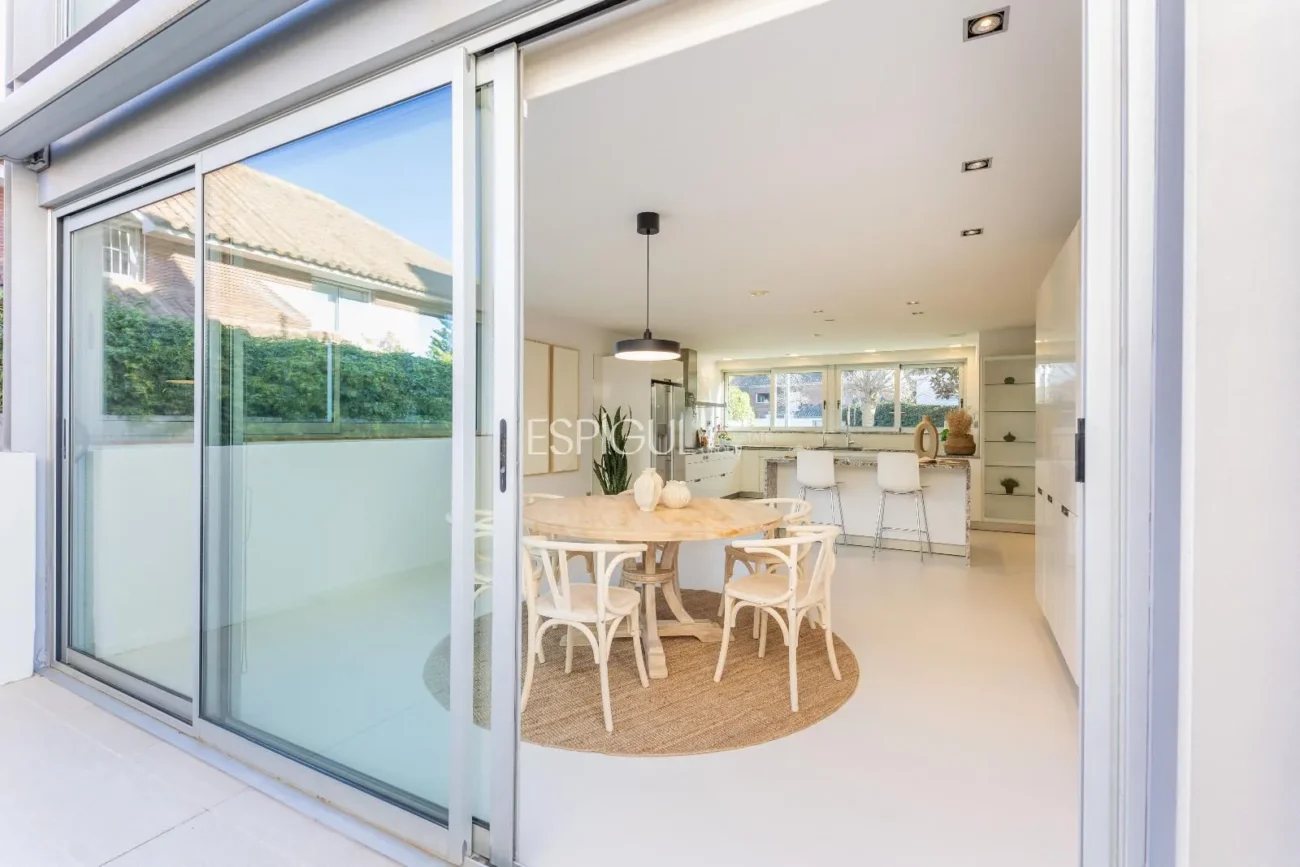 Villa for Sale in Arxiu, Sant Cugat Del Vallés