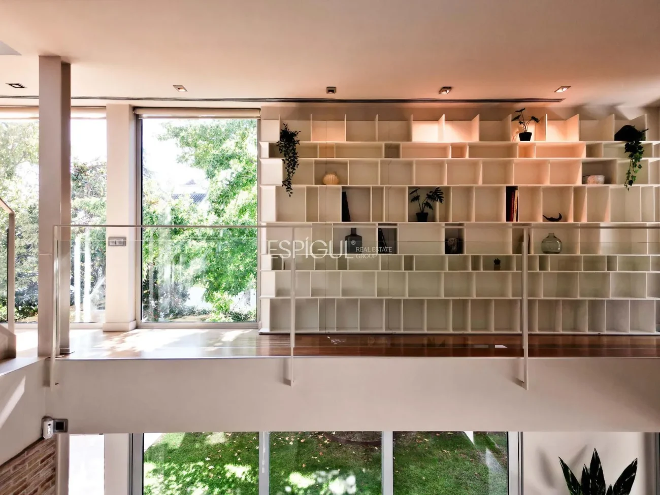Villa for Sale in Arxiu, Sant Cugat Del Vallés