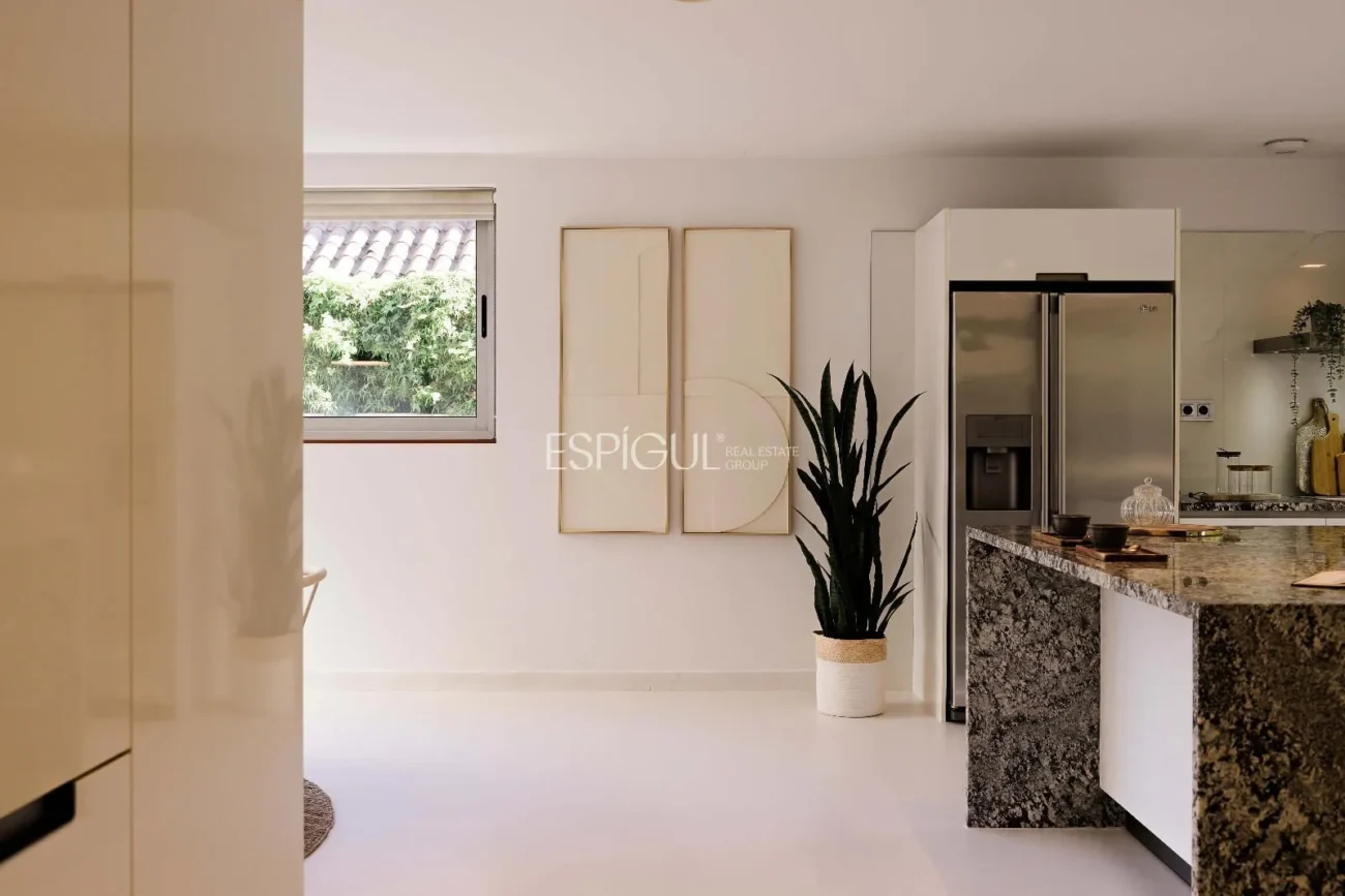 Villa for Sale in Arxiu, Sant Cugat Del Vallés