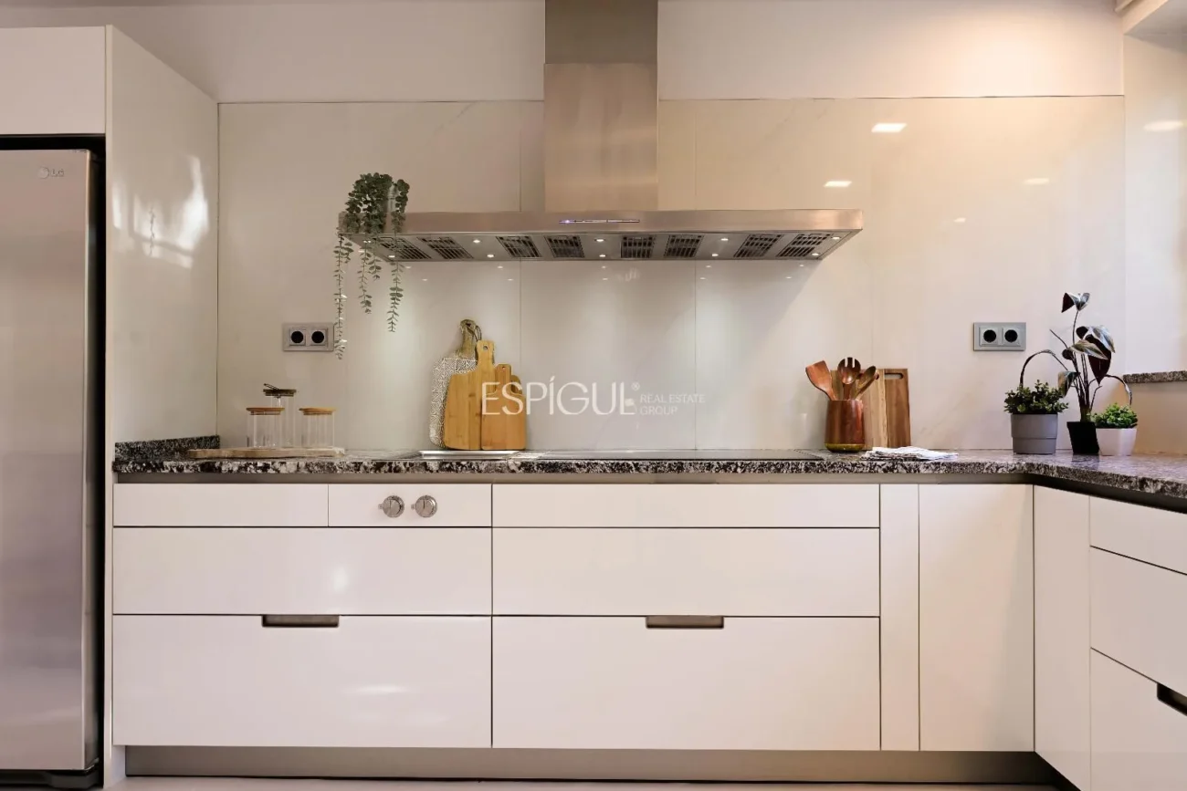 Villa for Sale in Arxiu, Sant Cugat Del Vallés