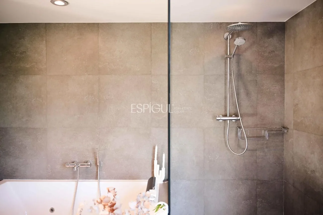 Villa for Sale in Arxiu, Sant Cugat Del Vallés