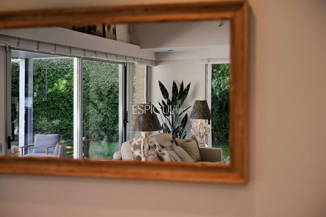 Villa for Sale in Arxiu, Sant Cugat Del Vallés
