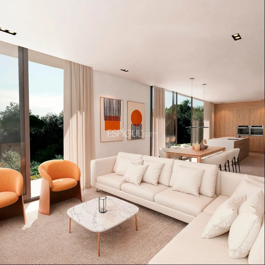 Detached House in Begur
