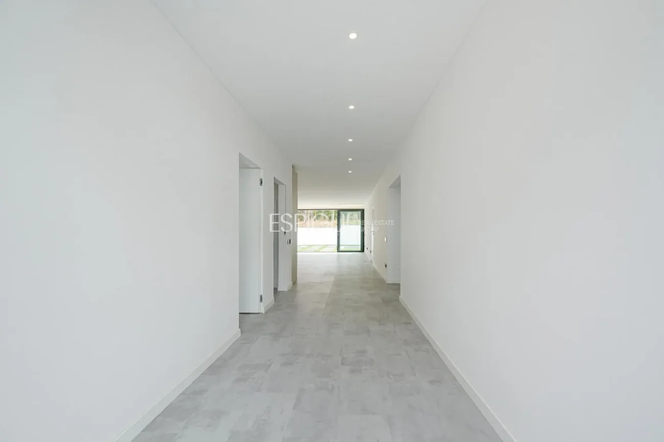 Confort et design à Llagostera – Maison neuve de plain-pied