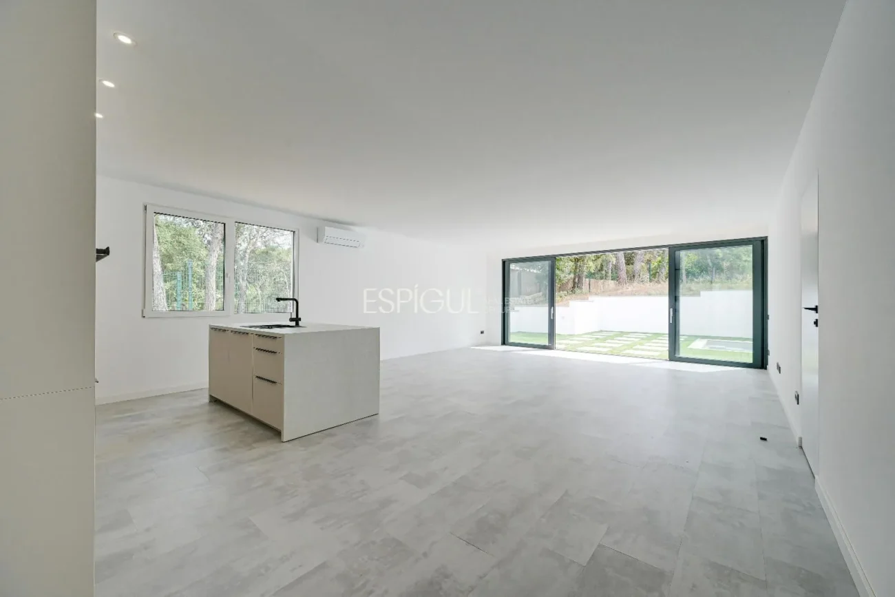 Confort i disseny a Llagostera – Habitatge d’obra nova d’una planta