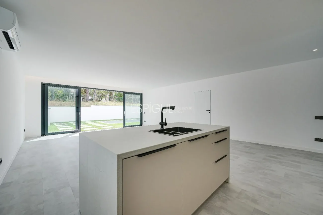 Confort i disseny a Llagostera – Habitatge d’obra nova d’una planta