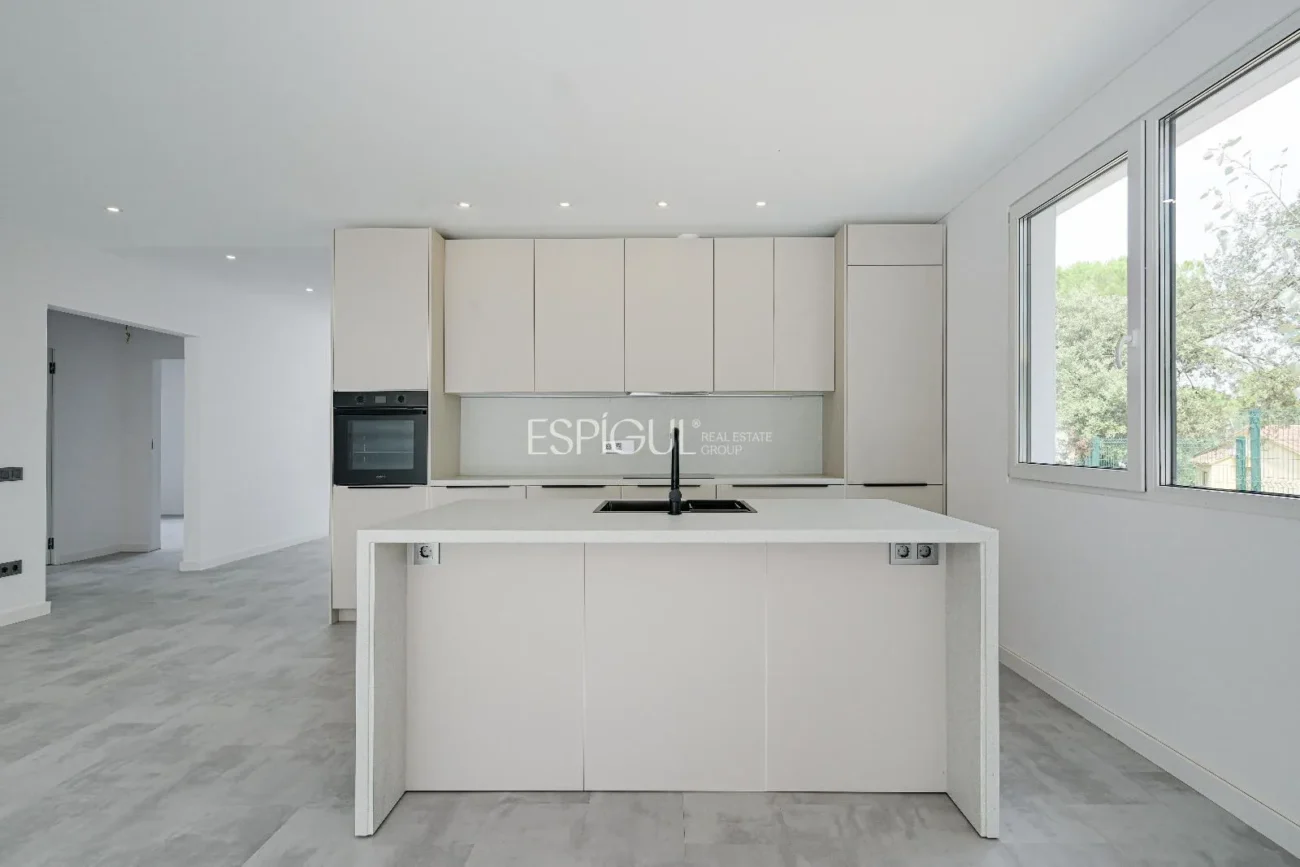 Confort i disseny a Llagostera – Habitatge d’obra nova d’una planta
