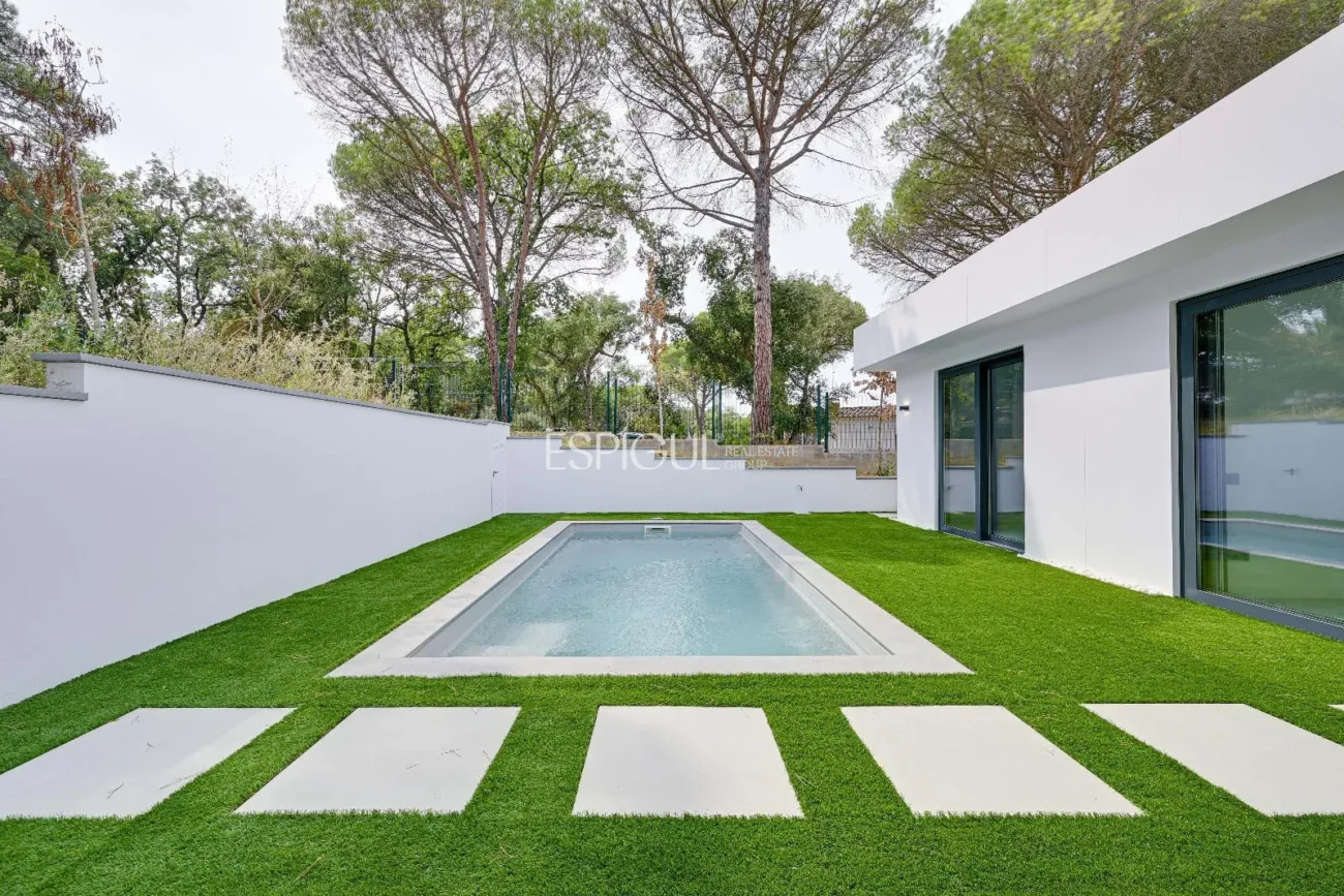 Confort i disseny a Llagostera – Habitatge d’obra nova d’una planta