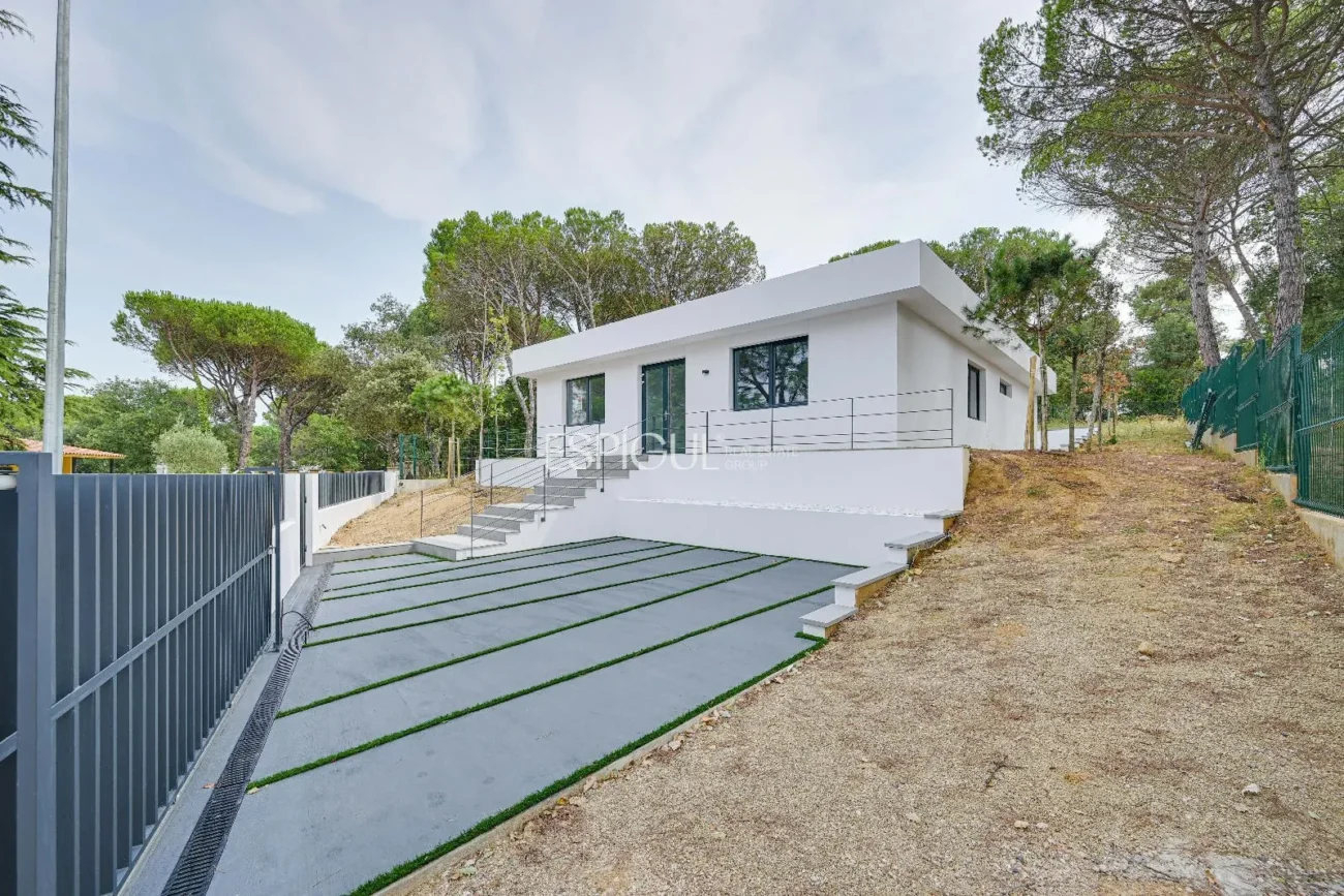 Confort i disseny a Llagostera – Habitatge d’obra nova d’una planta