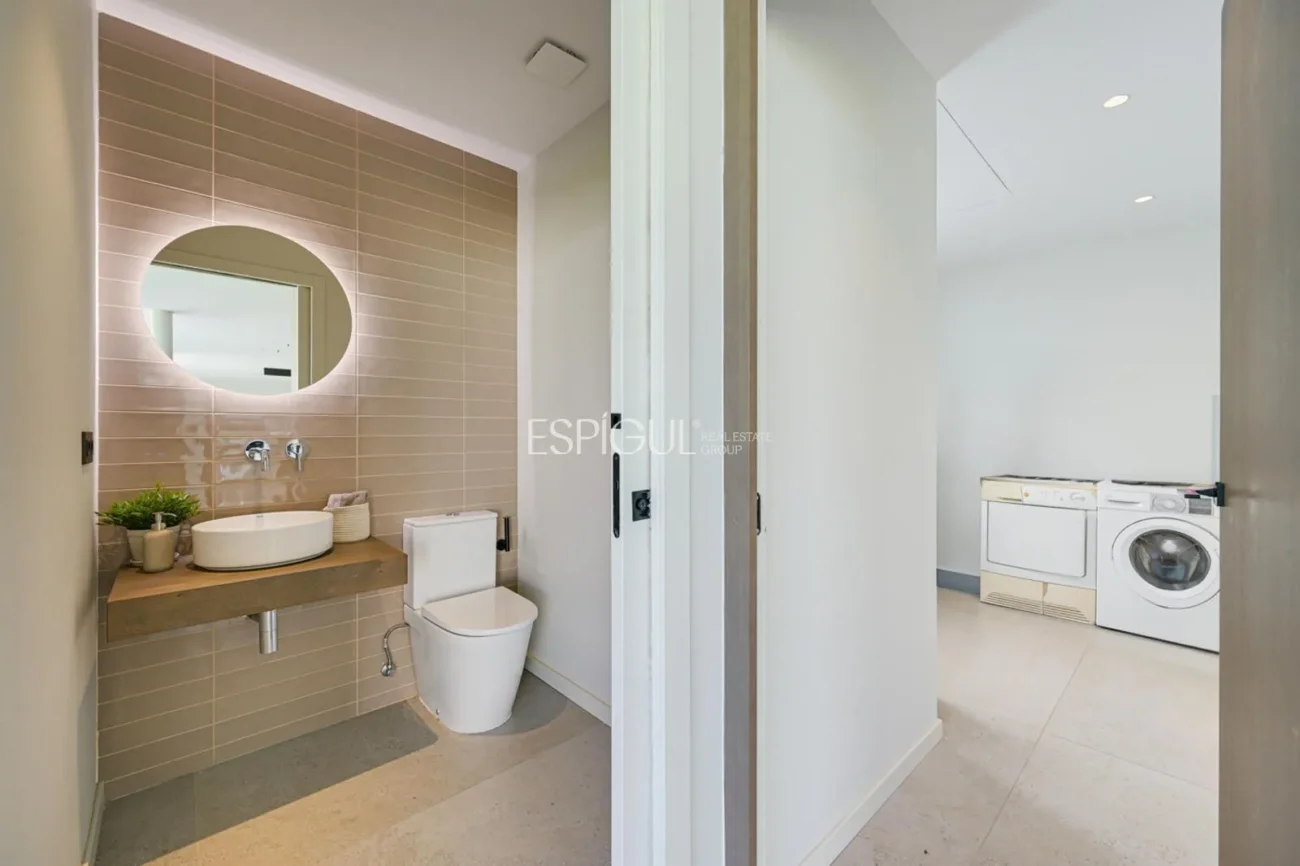 Elegant vila amb vistes al camp de golf i a la muntanya en una ubicació privilegiada