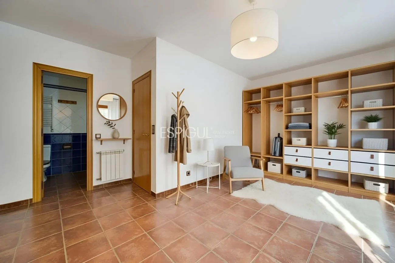 Charming Townhouse just Steps from the Sea in Sant Feliu De Guíxols