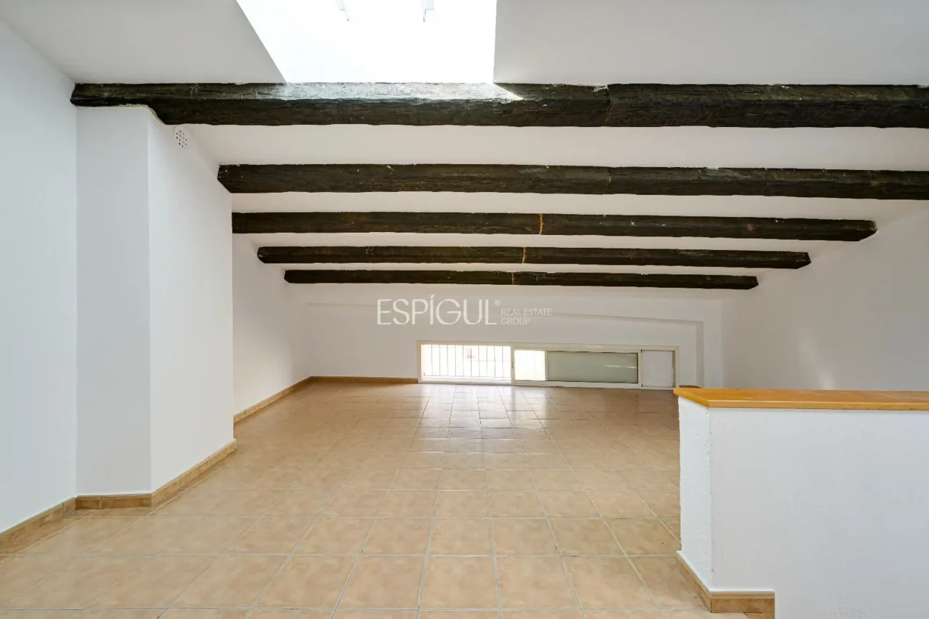 Charming Townhouse just Steps from the Sea in Sant Feliu De Guíxols