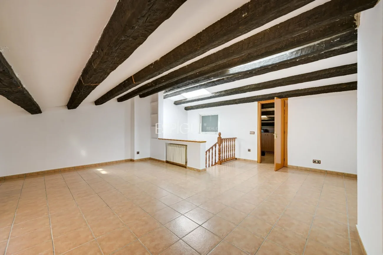 Charming Townhouse just Steps from the Sea in Sant Feliu De Guíxols
