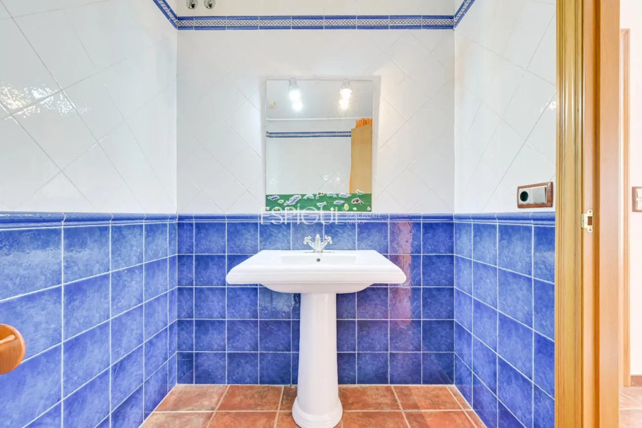 Charming Townhouse just Steps from the Sea in Sant Feliu De Guíxols