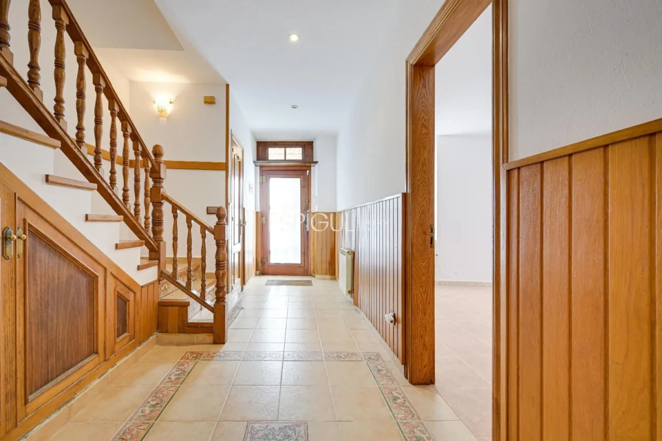 Charming Townhouse just Steps from the Sea in Sant Feliu De Guíxols