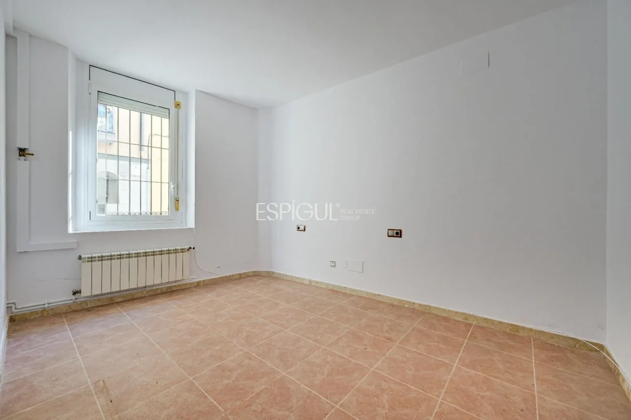 Charming Townhouse just Steps from the Sea in Sant Feliu De Guíxols