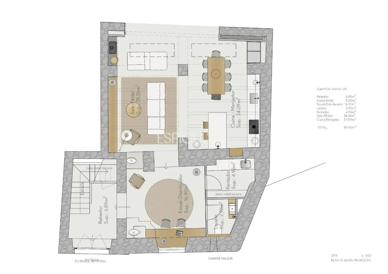 Encantadora casa de poble amb jardí i garatge al cor de Gualta