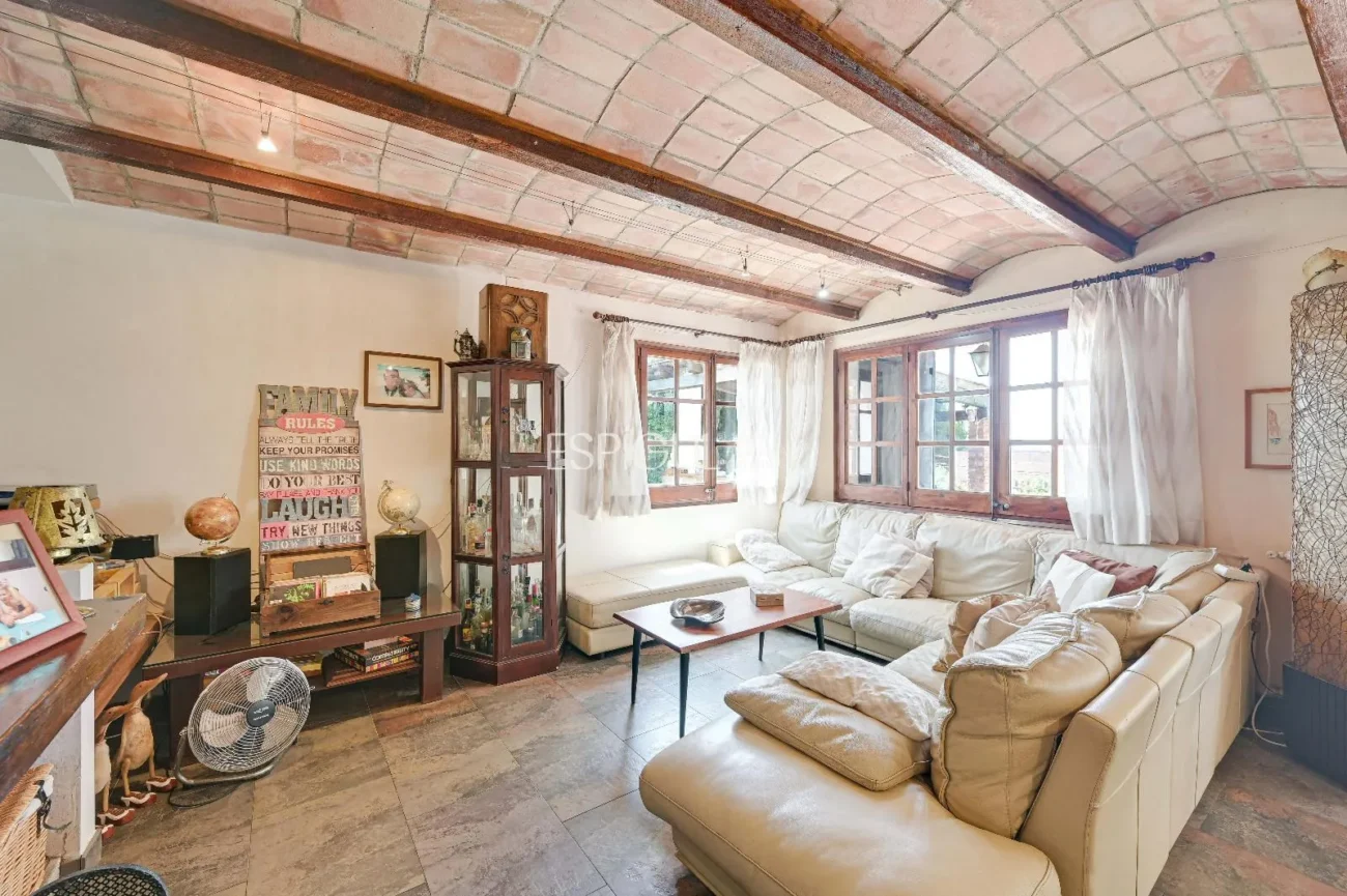 Encantadora casa rústica con vistas al mar en Platja d’Aro