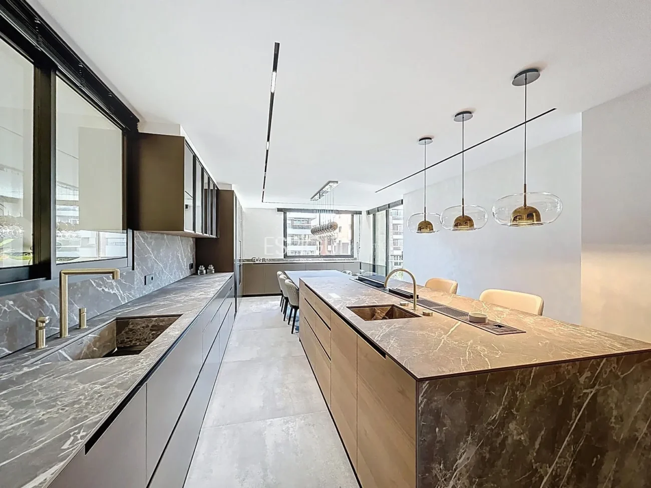 Spectacular Designer Apartment on via Augusta