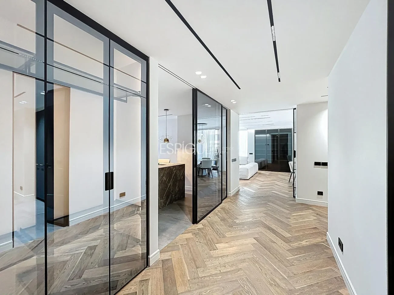 Spectacular Designer Apartment on via Augusta