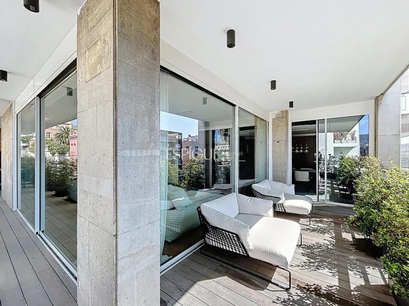 Spectacular Designer Apartment on via Augusta