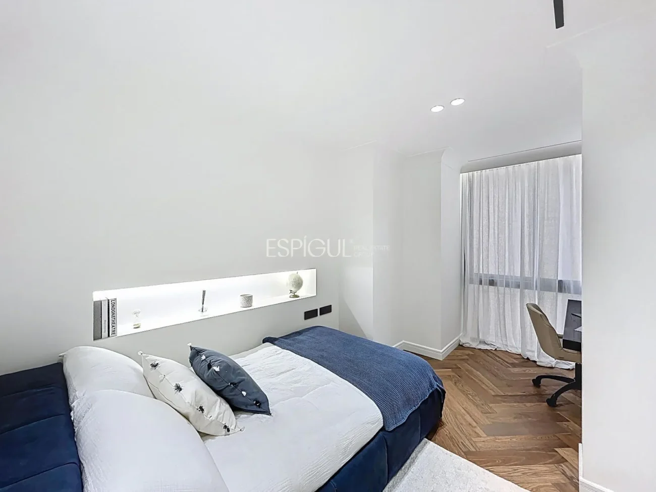Spectacular Designer Apartment on via Augusta