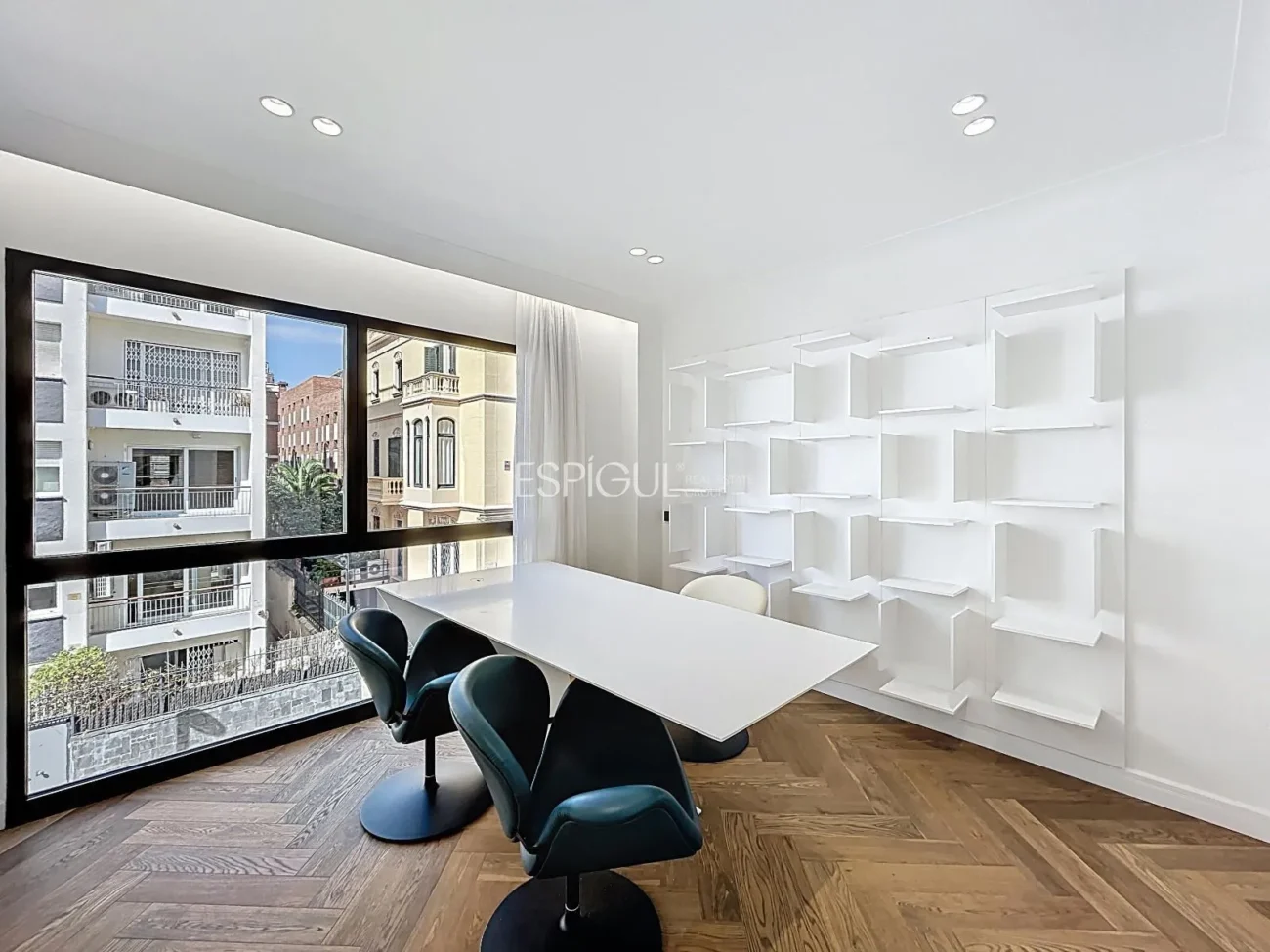 Spectacular Designer Apartment on via Augusta