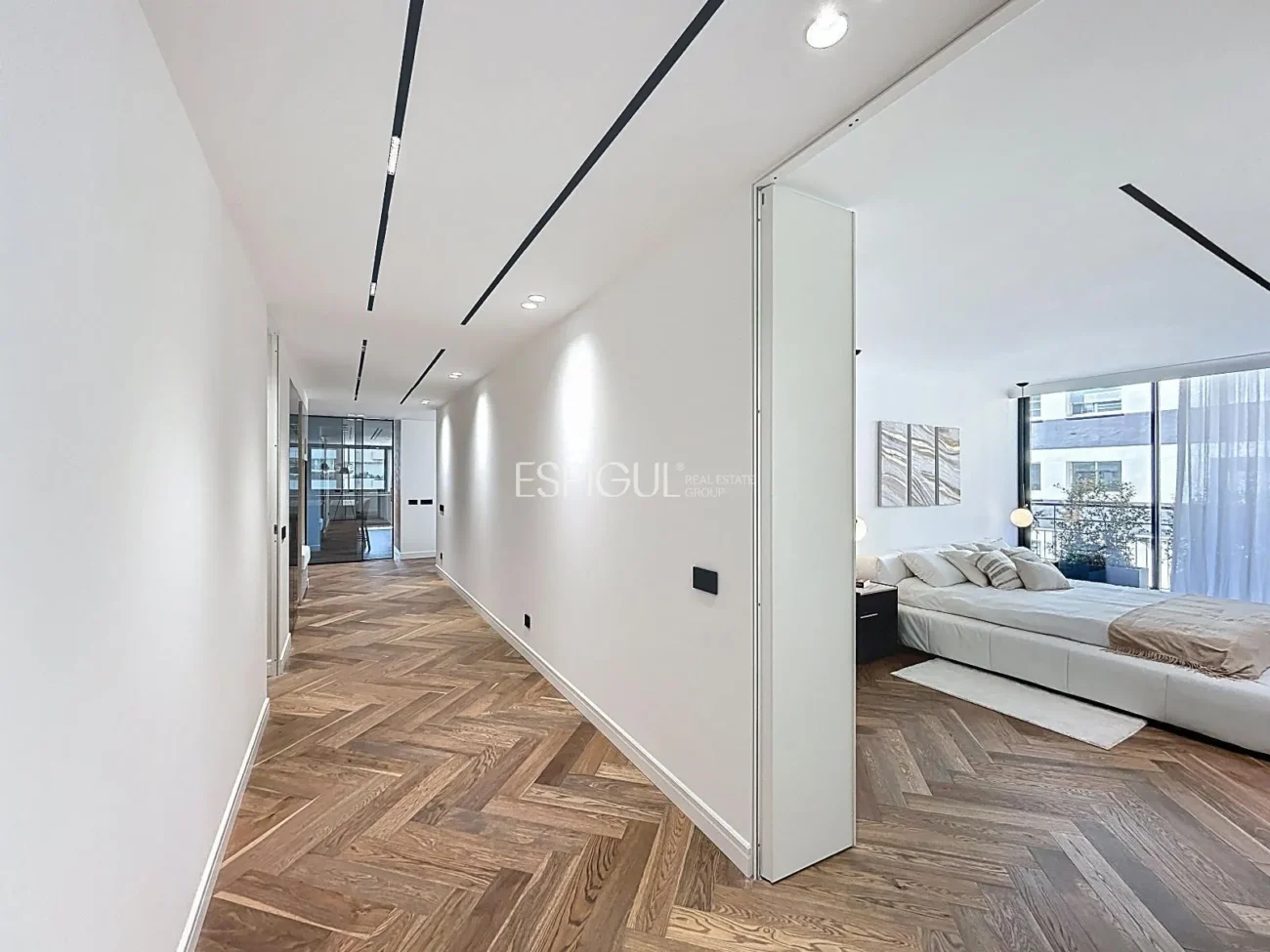 Spectacular Designer Apartment on via Augusta