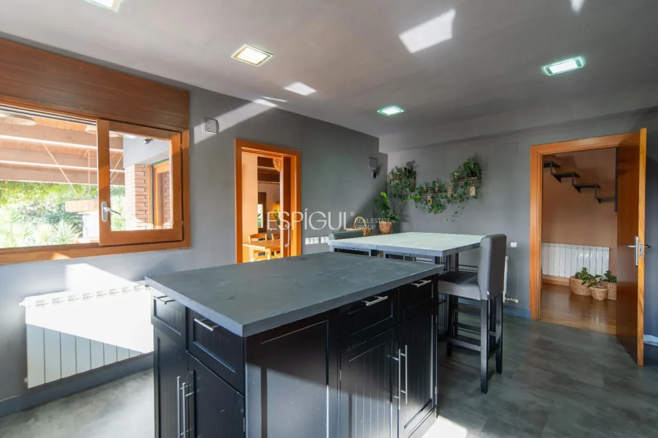 Excepcional casa en el Golf Girona