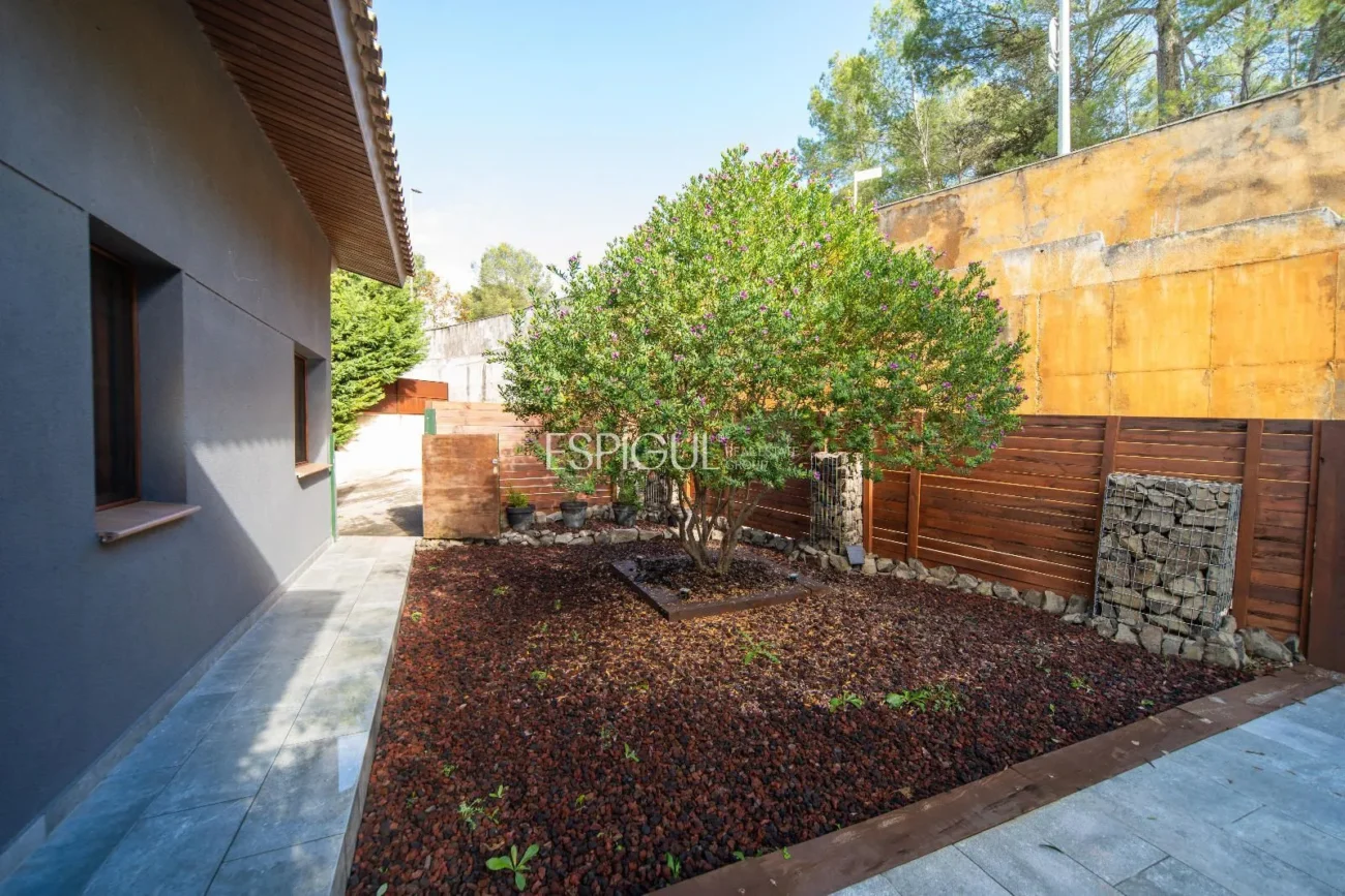 Excepcional casa en el Golf Girona