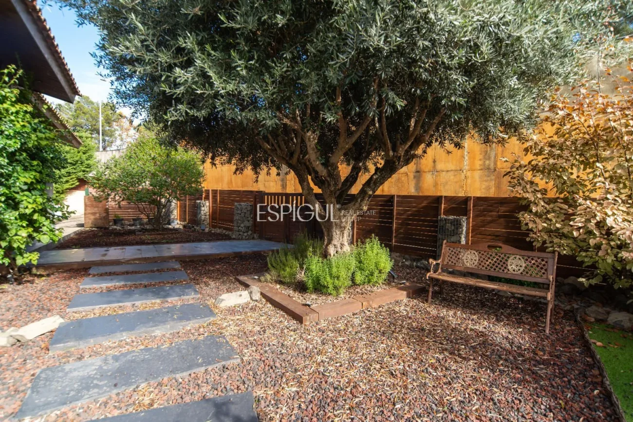 Excepcional casa en el Golf Girona