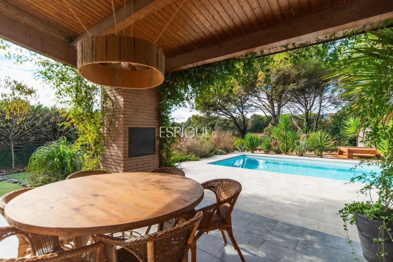 Excepcional casa en el Golf Girona