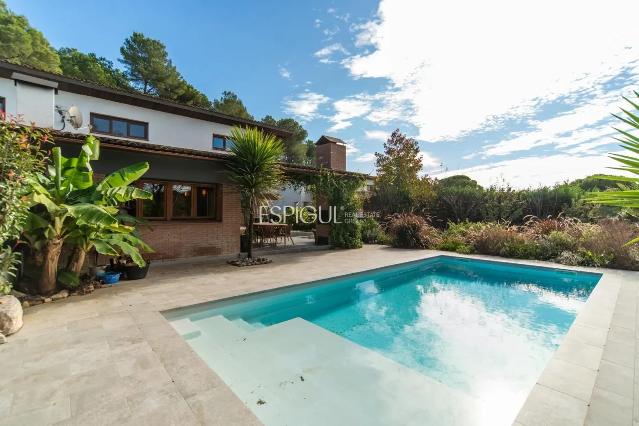 Excepcional casa en el Golf Girona