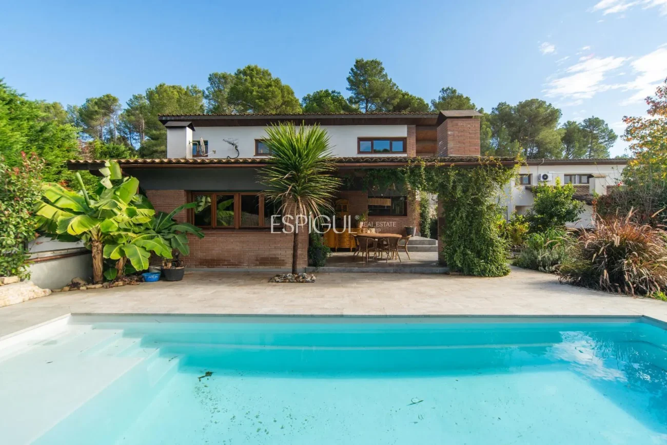 Excepcional casa en el Golf Girona